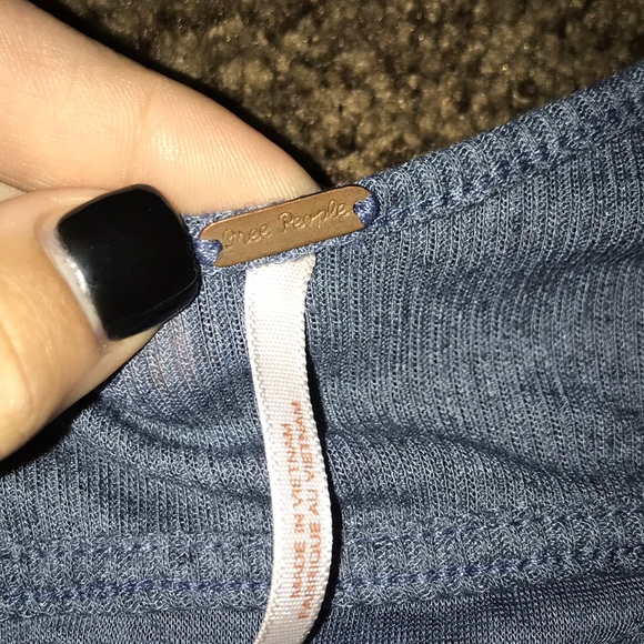 tank top - Picture 2 of 4